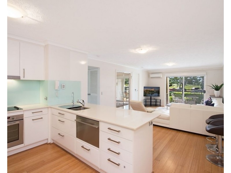 1/205 Boundary Street, Coolangatta QLD 4225