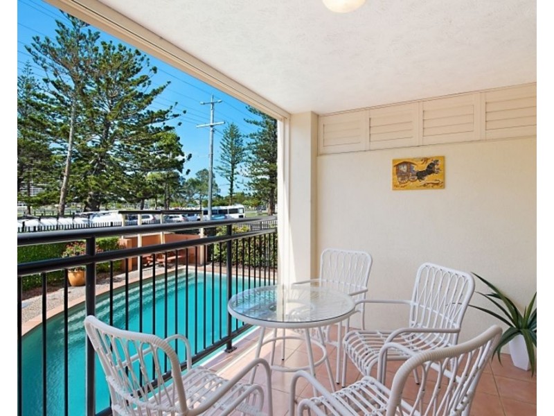 1/205 Boundary Street, Coolangatta QLD 4225