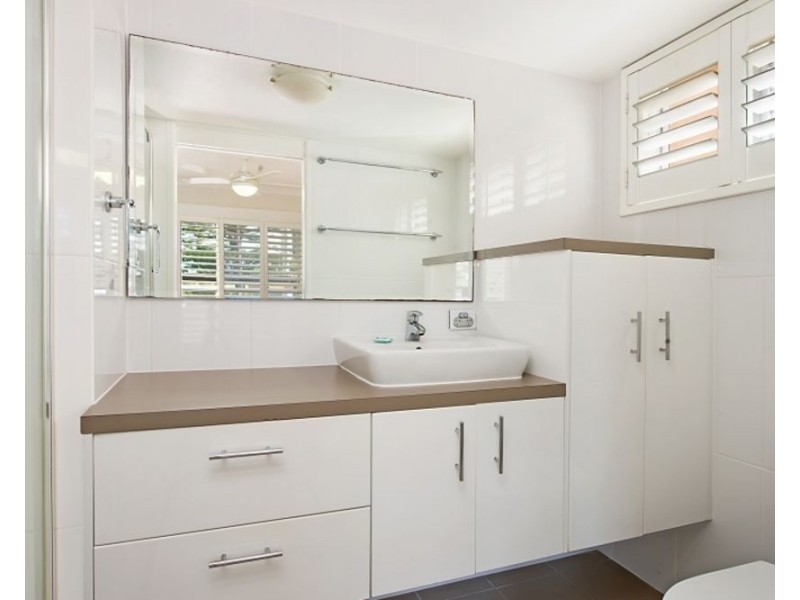 1/205 Boundary Street, Coolangatta QLD 4225