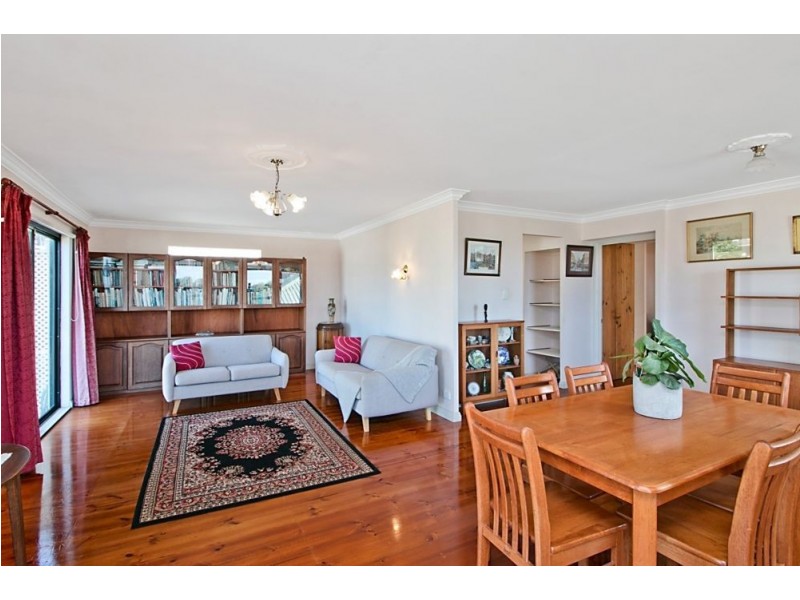 44 Tweed Street, Coolangatta QLD 4225