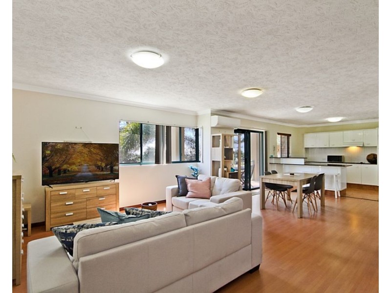 7/2 Graham Street  PACIFIC PLACE, Bilinga QLD 4225