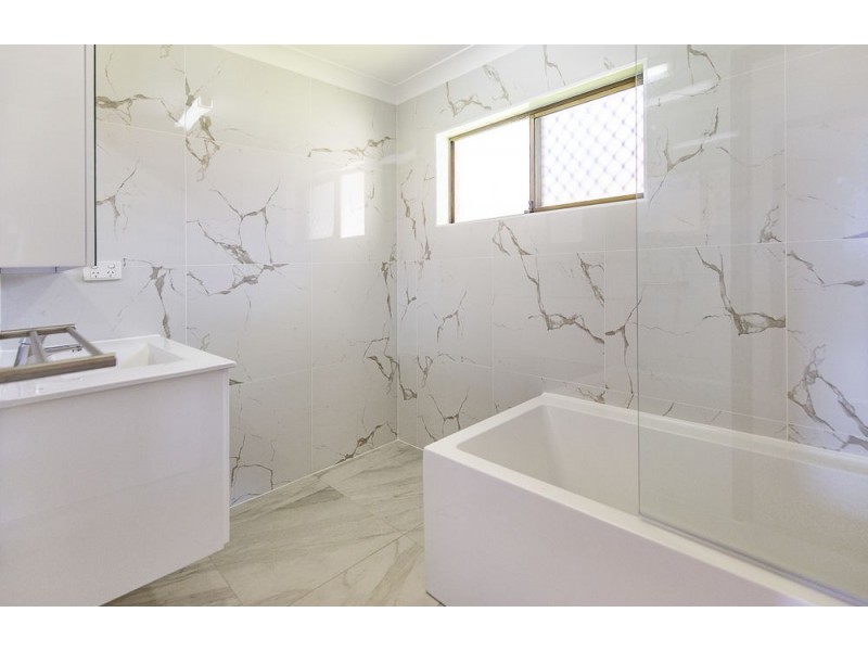 2 Elsie Street, Banora Point NSW 2486