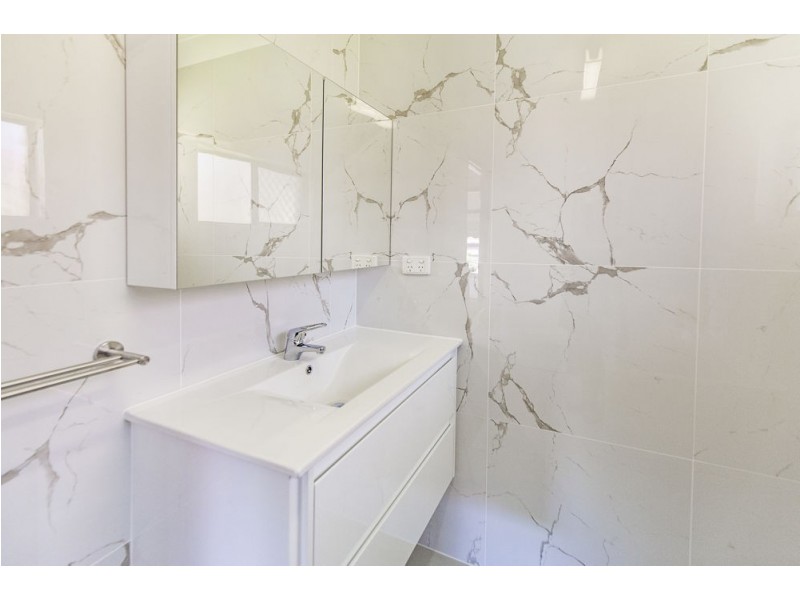 2 Elsie Street, Banora Point NSW 2486