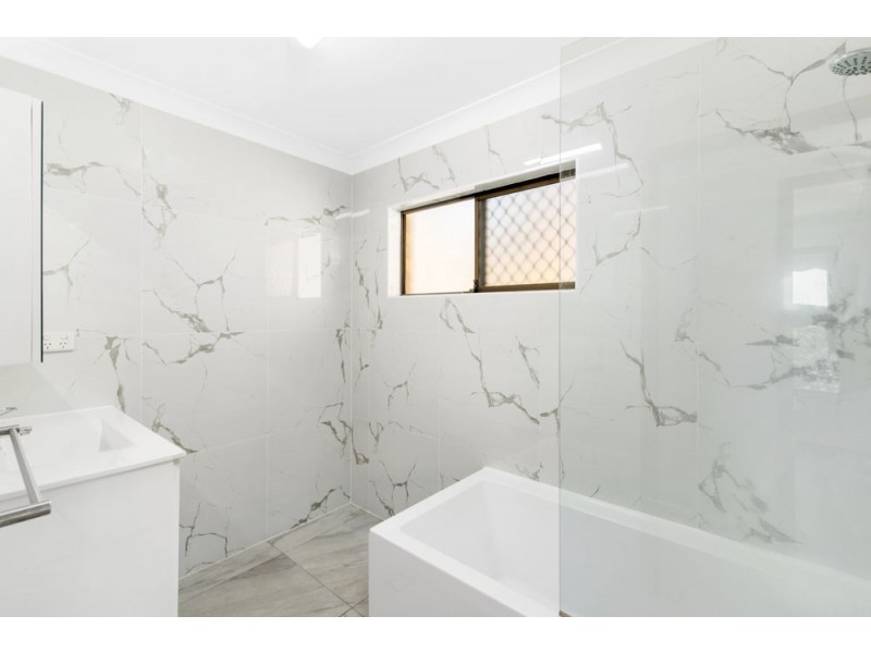 2 Elsie Street, Banora Point NSW 2486