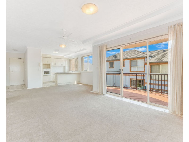 3/42 Garrick Street, Coolangatta QLD 4225