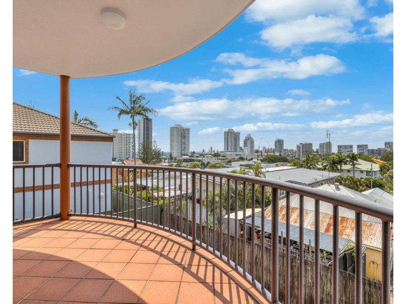 3/42 Garrick Street, Coolangatta QLD 4225