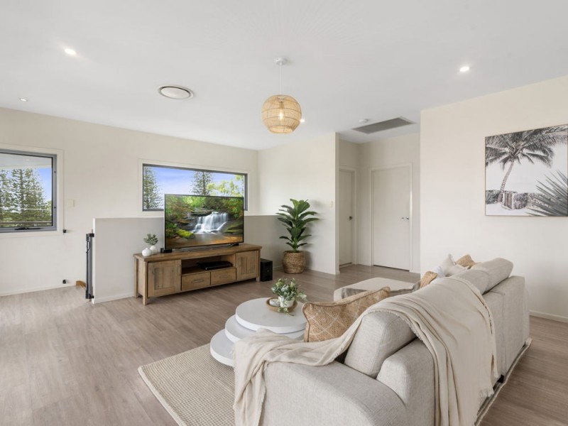 71 Dixon Street, Coolangatta QLD 4225