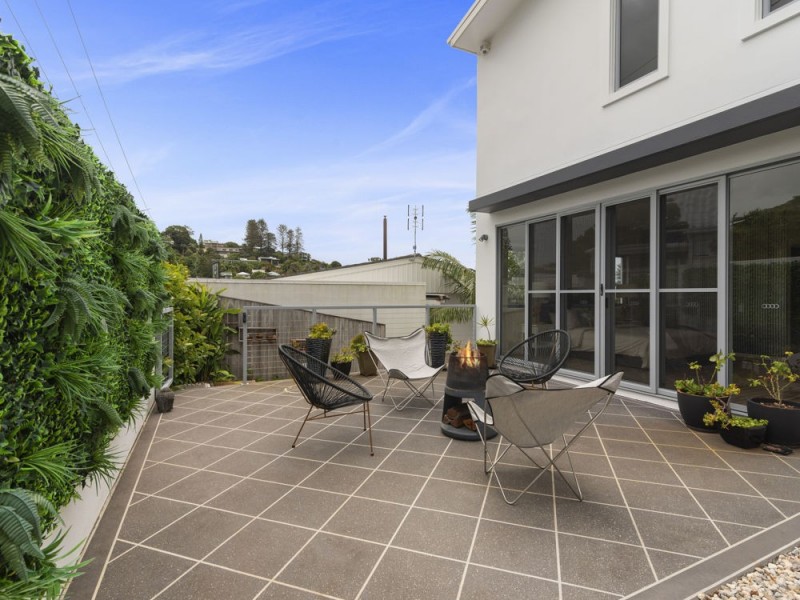 71 Dixon Street, Coolangatta QLD 4225