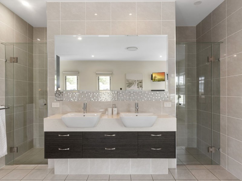 71 Dixon Street, Coolangatta QLD 4225