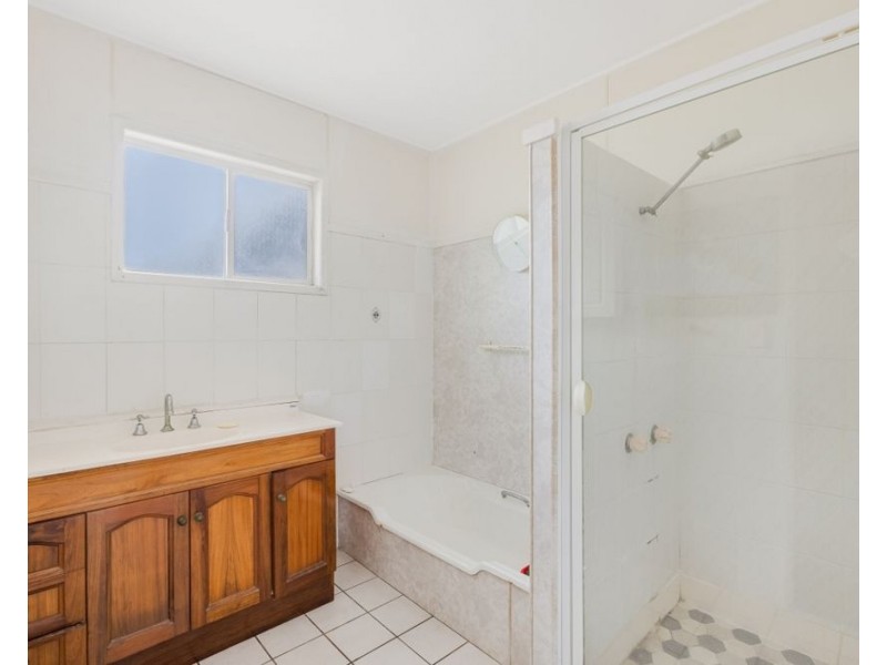 94 Garrick Street, Coolangatta QLD 4225