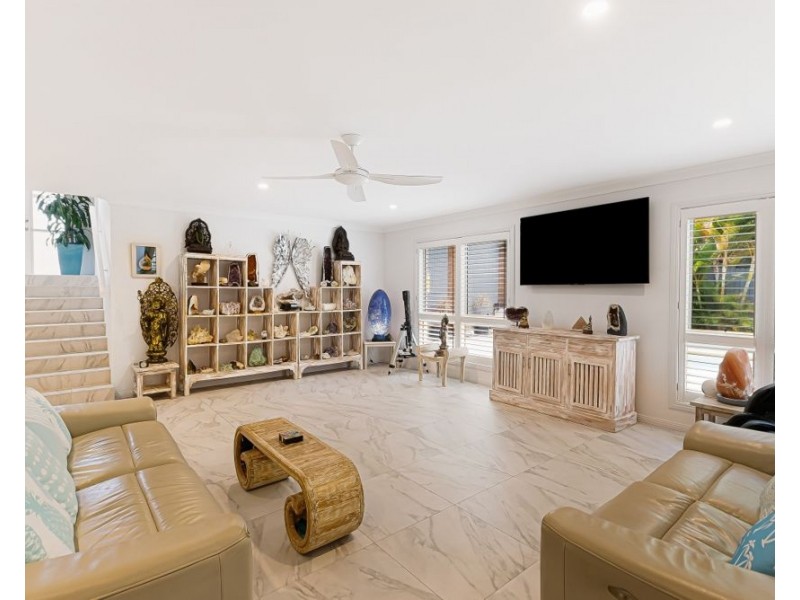 8 Firetail Street, Tweed Heads South NSW 2486