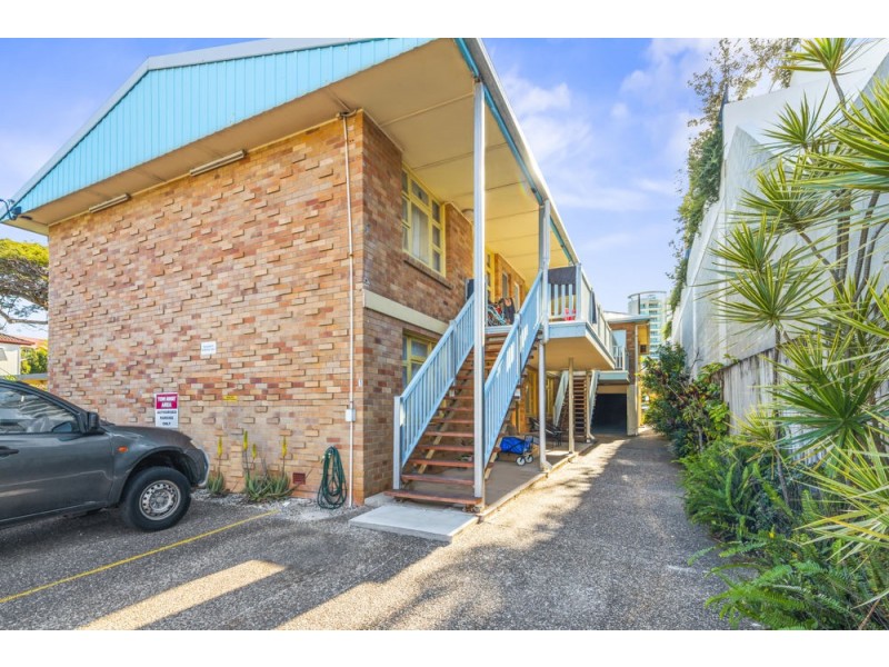 2/5 Churchill Street, Kirra QLD 4225