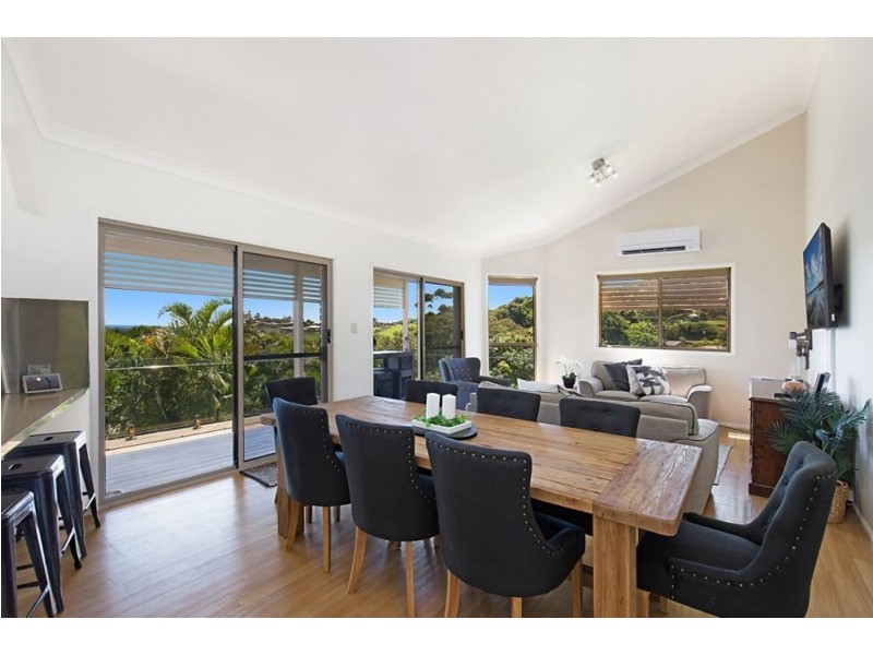 42 Parkes Lane, Terranora NSW 2486