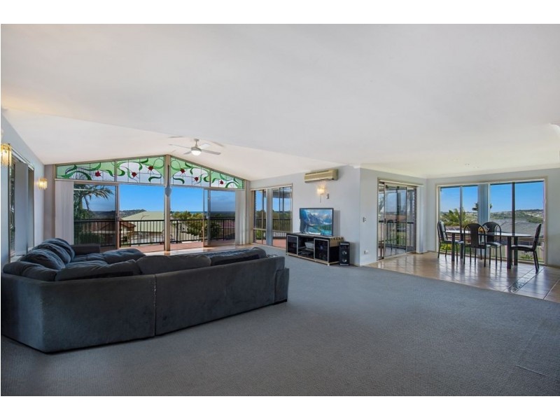 2 Karingal Avenue, Bilambil Heights NSW 2486