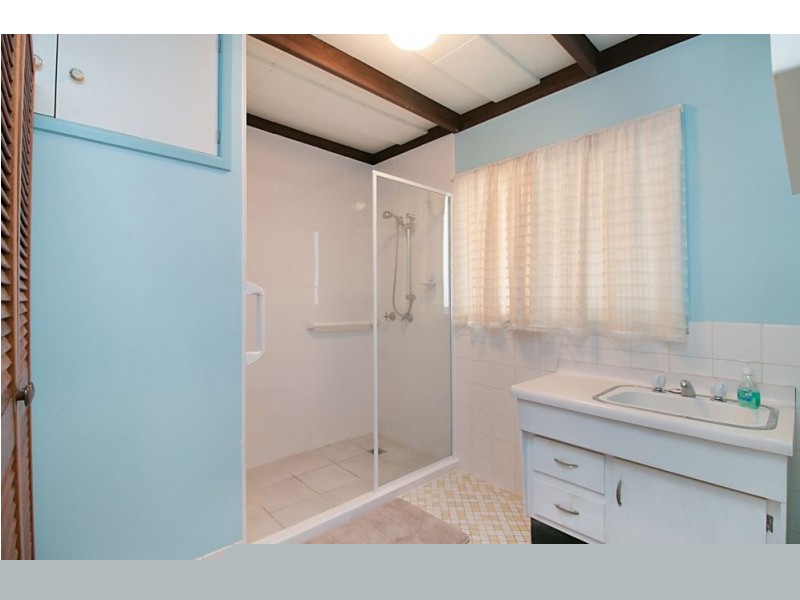 84 Dutton Street, Coolangatta QLD 4225