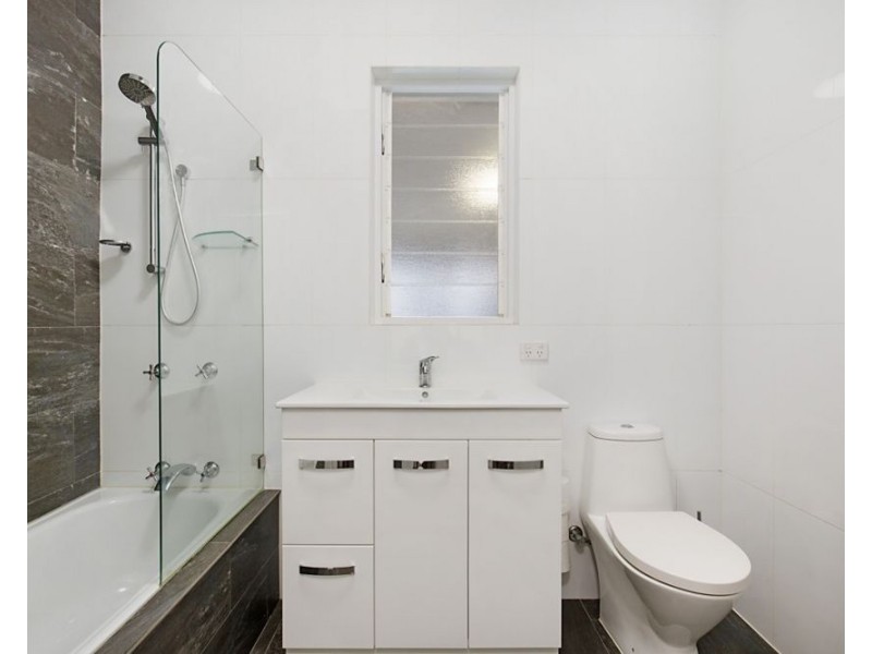 17 McLean Street, Coolangatta QLD 4225