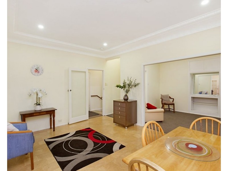 17 McLean Street, Coolangatta QLD 4225