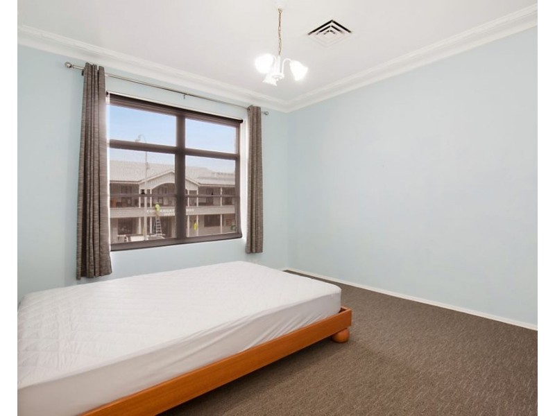 17 McLean Street, Coolangatta QLD 4225