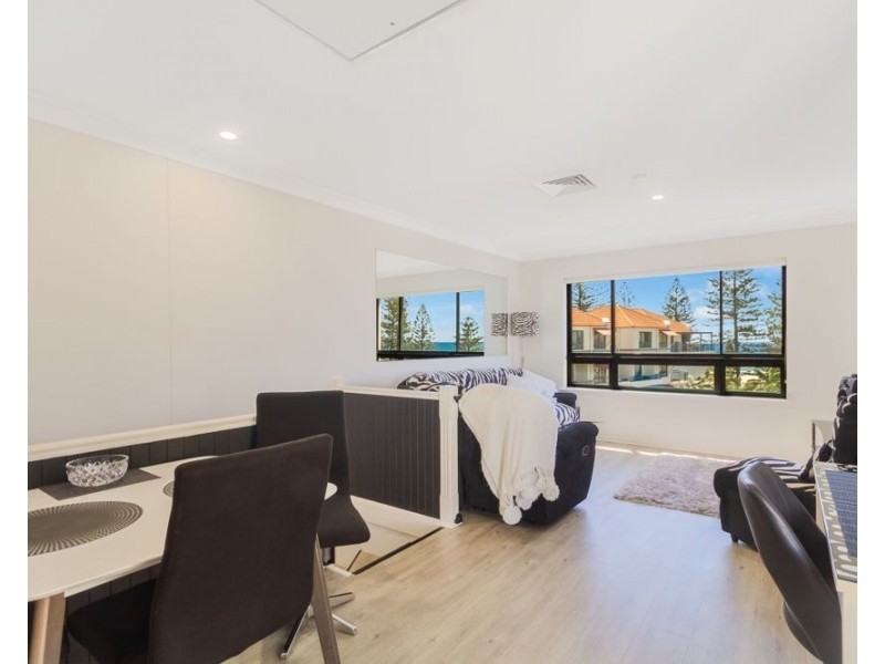 433/99 Griffith Street “CALYPSO PLAZA”, Coolangatta QLD 4225