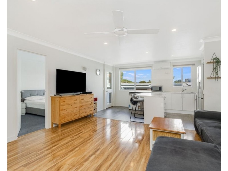 10/28 Coolangatta Road, Coolangatta QLD 4225