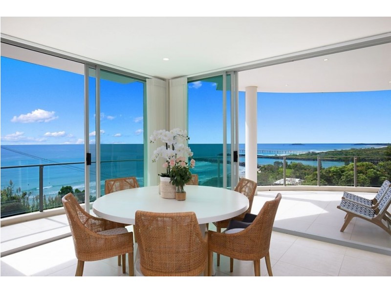 2/2 Hill Street, Rainbow Bay QLD 4225
