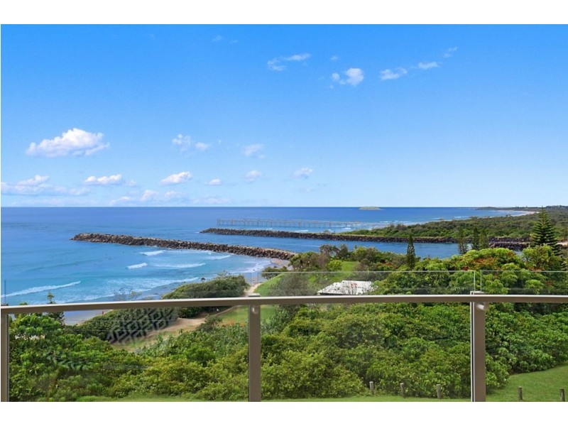 2/2 Hill Street, Rainbow Bay QLD 4225