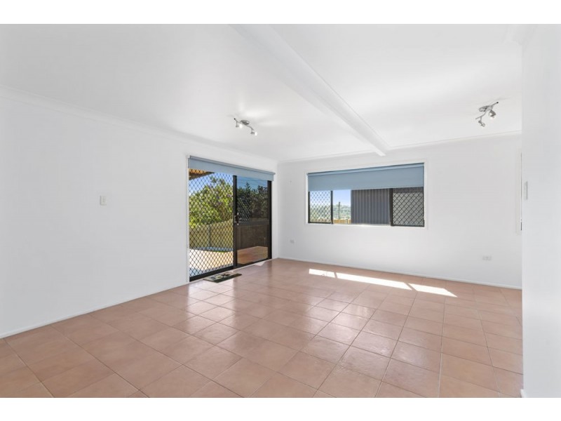 13 Hillcrest Avenue, Tweed Heads South NSW 2486