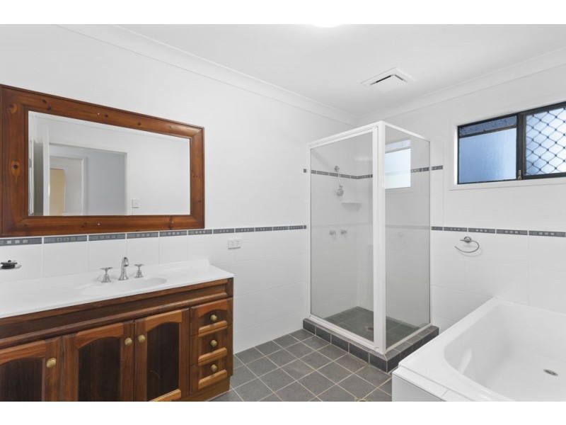 13 Hillcrest Avenue, Tweed Heads South NSW 2486