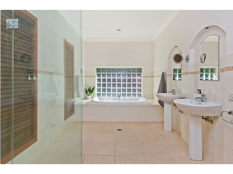 35 Old Ferry road, Banora Point NSW 2486