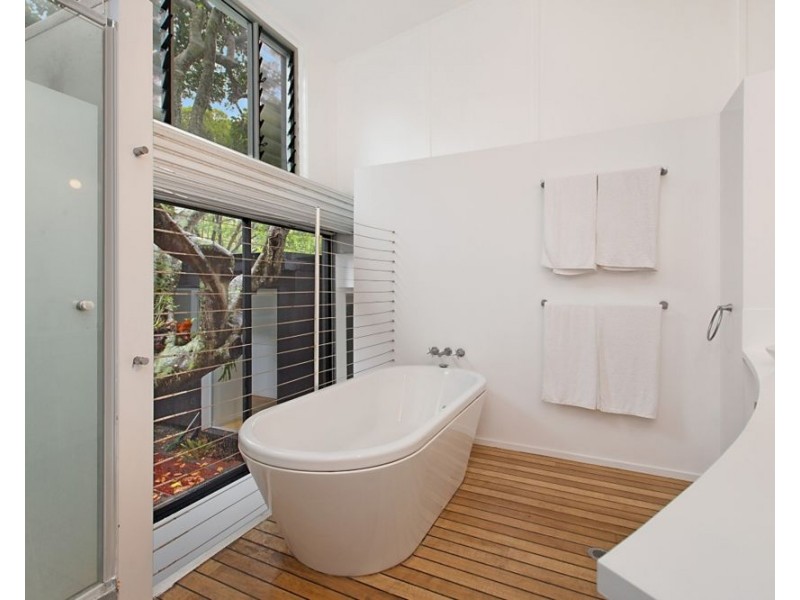 18 Dune Street, Fingal Head NSW 2487