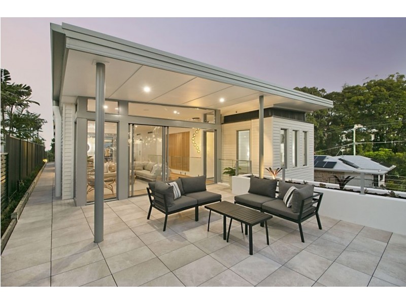 54 Rutledge Street, Coolangatta QLD 4225