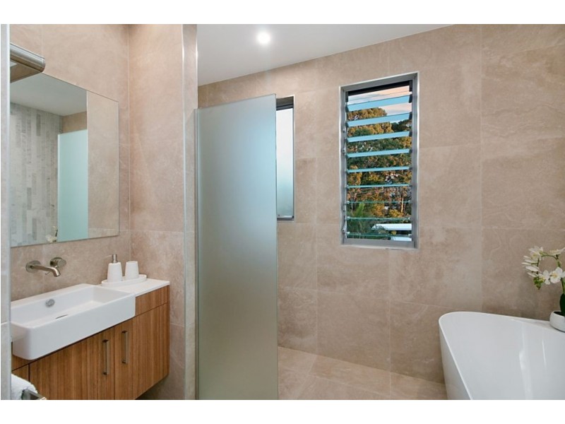 54 Rutledge Street, Coolangatta QLD 4225