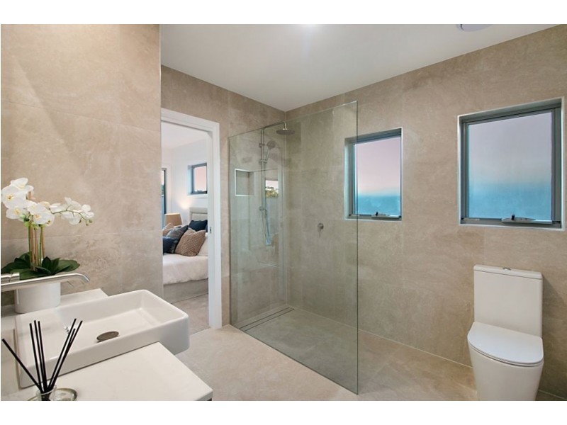 54 Rutledge Street, Coolangatta QLD 4225