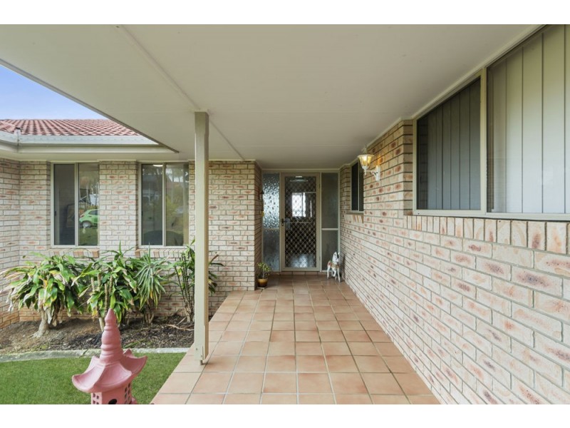 9 Cherry Court, Banora Point NSW 2486