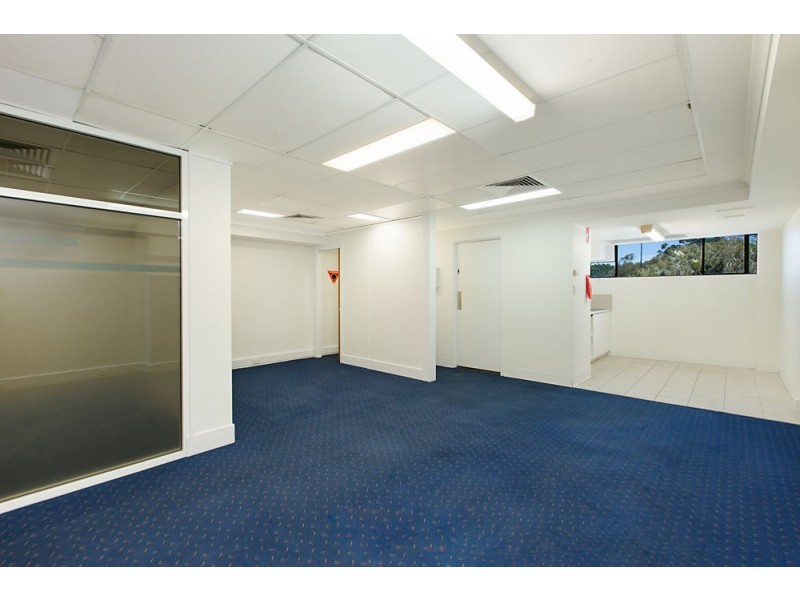 64 Griffith Street, Coolangatta QLD 4225