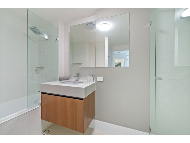 9/390 Simpsons Road, Bardon QLD 4065