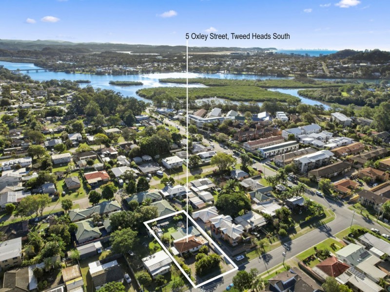 5 Oxley Street, Tweed Heads South NSW 2486