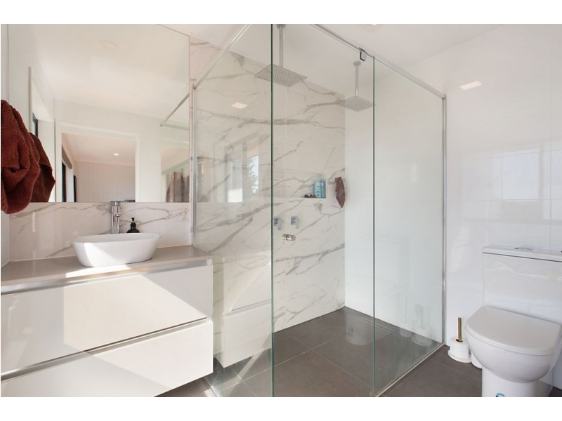 10 Kelburn Close, Banora Point NSW 2486