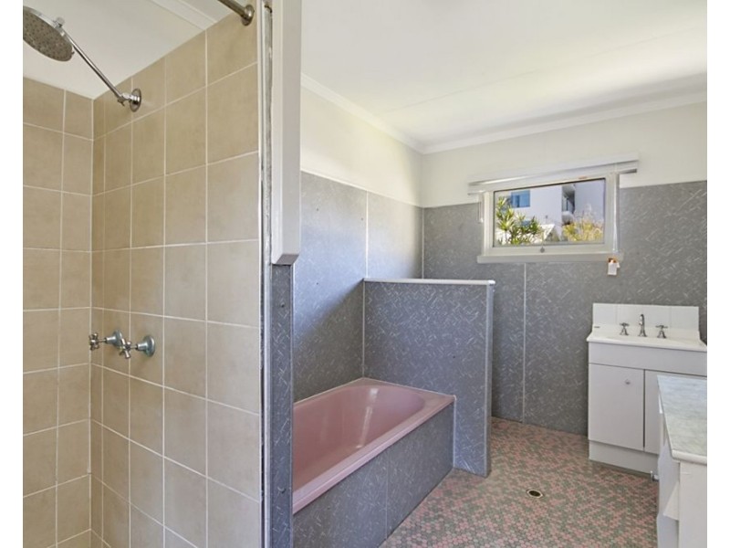4/124 Pacific Parade, Bilinga QLD 4225