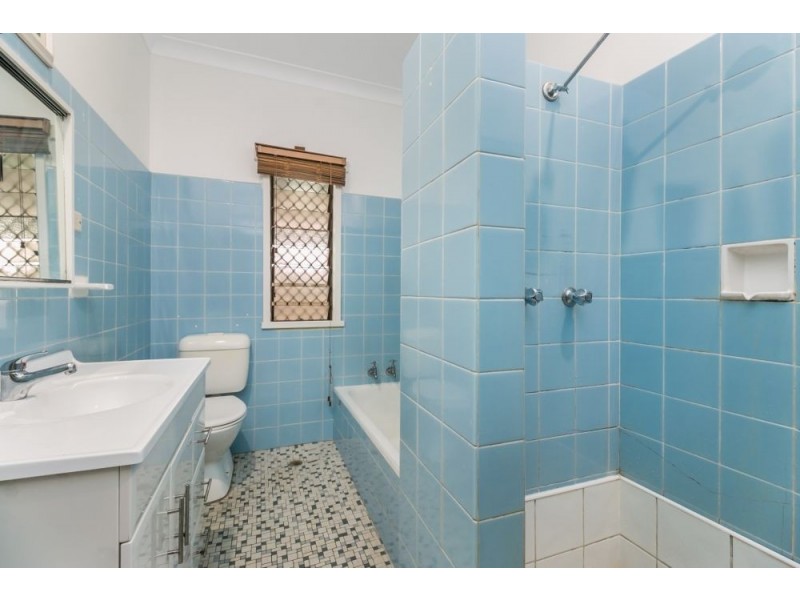 25 Dixon Street, Coolangatta QLD 4225