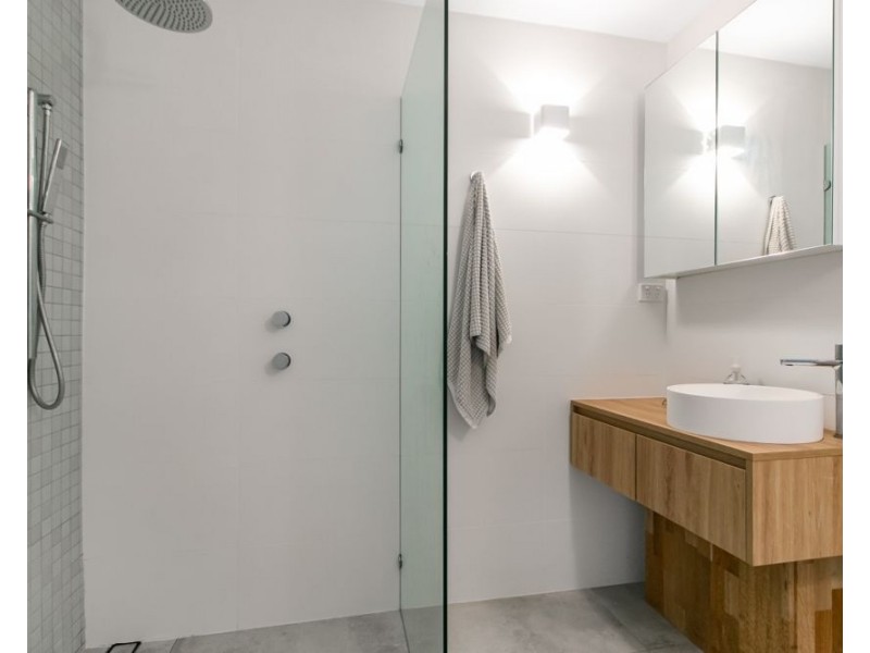 1/9 Domain Road, Currumbin QLD 4223