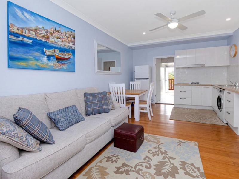 3/27 Dixon Street, Coolangatta QLD 4225