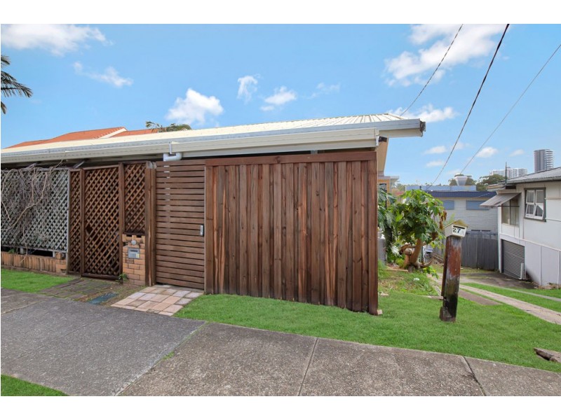 3/27 Dixon Street, Coolangatta QLD 4225