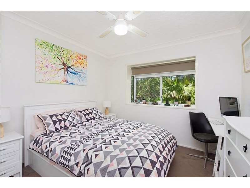 2/54 Dutton Street, Coolangatta QLD 4225