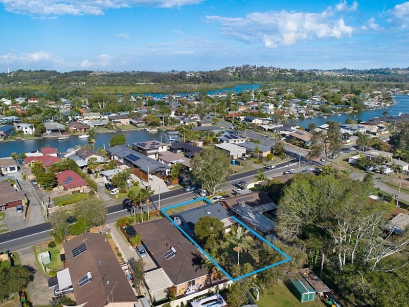 16 Gollan Drive, Tweed Heads West NSW 2485