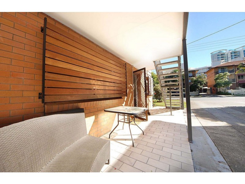 1/12 Lord Street, Coolangatta QLD 4225