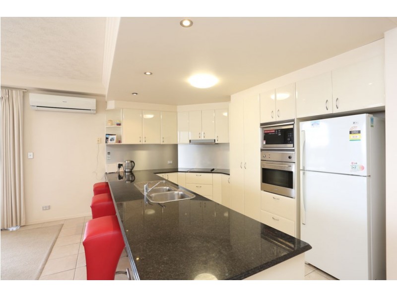 4/3 Johnston Street, Bilinga QLD 4225