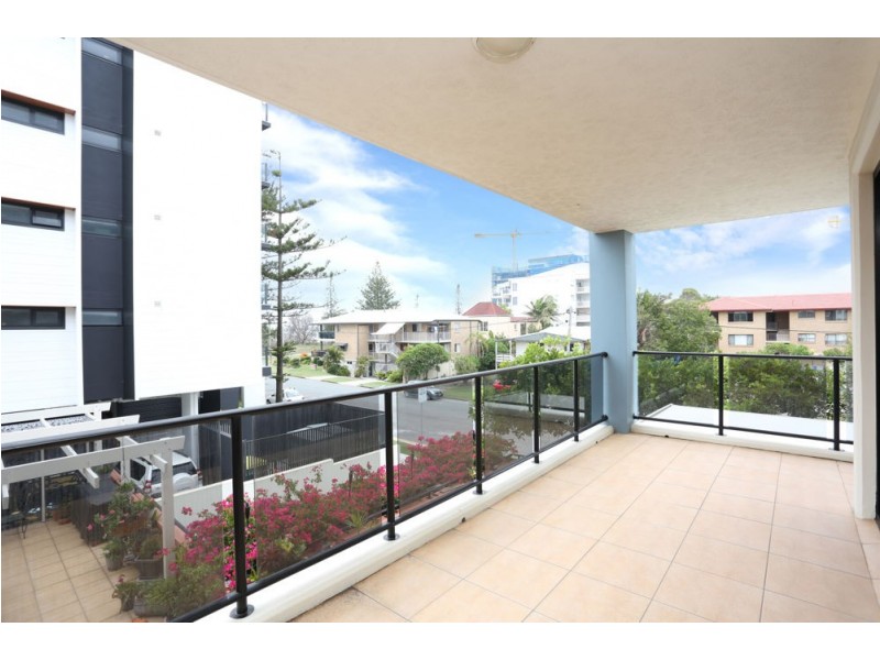 4/3 Johnston Street, Bilinga QLD 4225