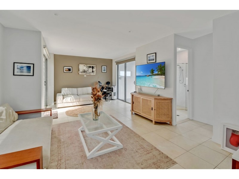 1/1 Tomewin Street, Currumbin QLD 4223