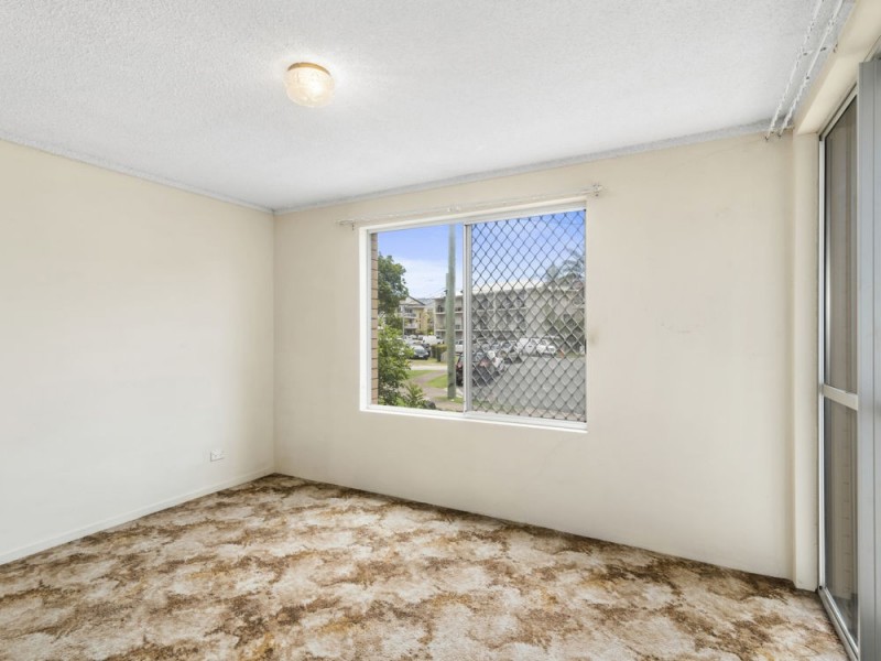 2/8 Nyrang Avenue, Palm Beach QLD 4221